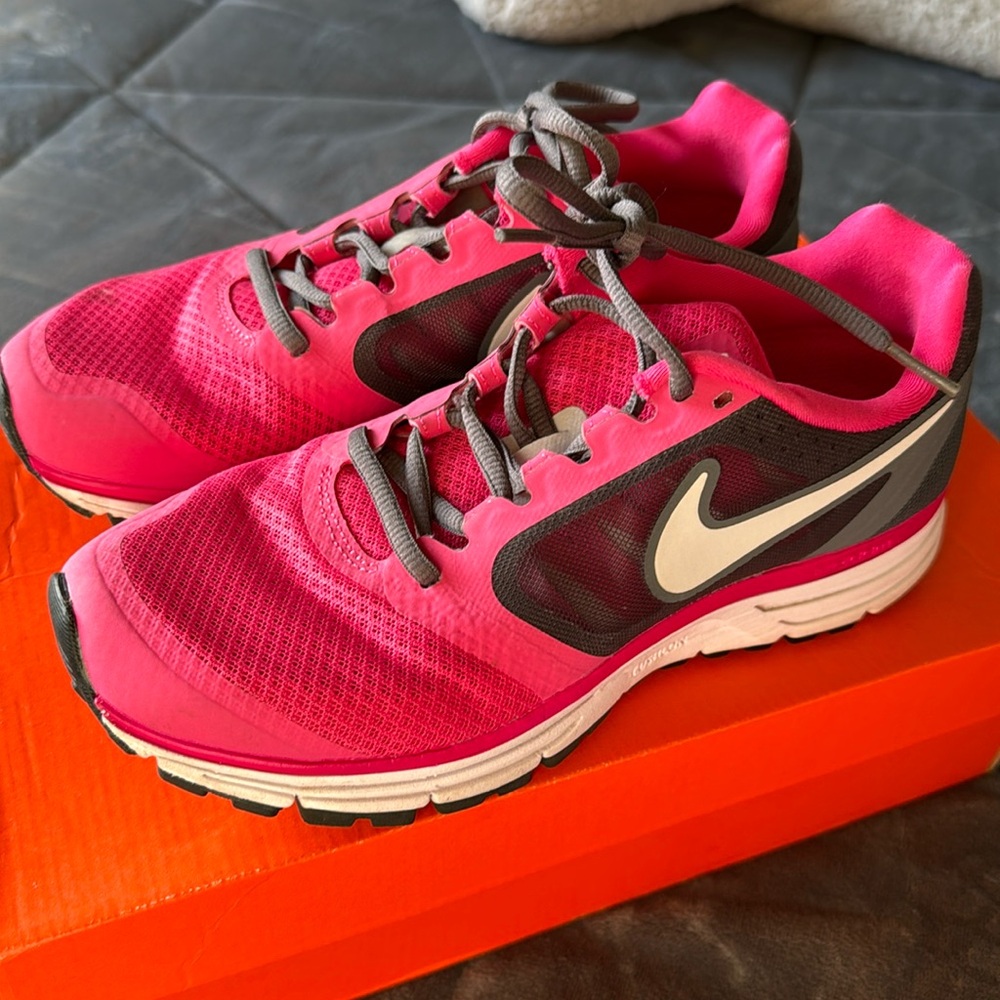 Womens anime zoom Vomeros